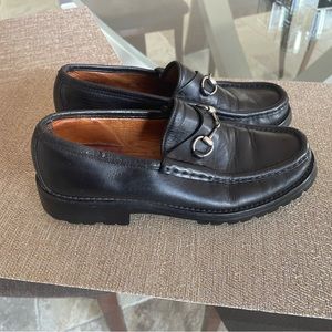 Gucci classic lug sole loafers.EUC size 8 M ladies